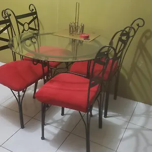 Pearl Of The City Homestay Kingston